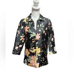 Tuckernuck Black Floral Margot Top Size XS